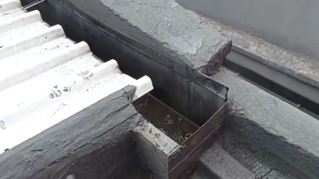 Lavado de bajantes con presión controlada